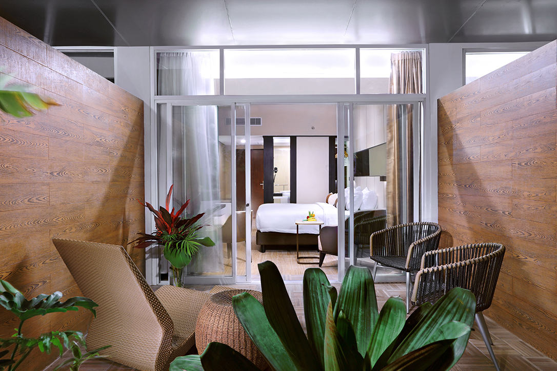 Deluxe Cabana